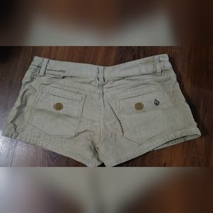 Super Cute Volcom Stone Khaki Shorts Size 7 Super Cute Great Condition